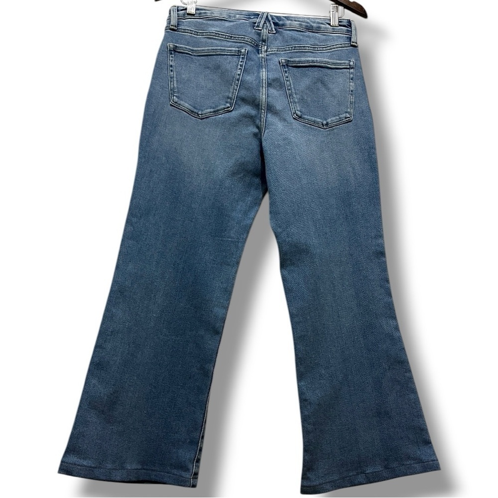 420 LC Lauren Conrad | EUC Vintage High Rise Medium Wash Flare Jeans (size 8) - Picture 3 of 14